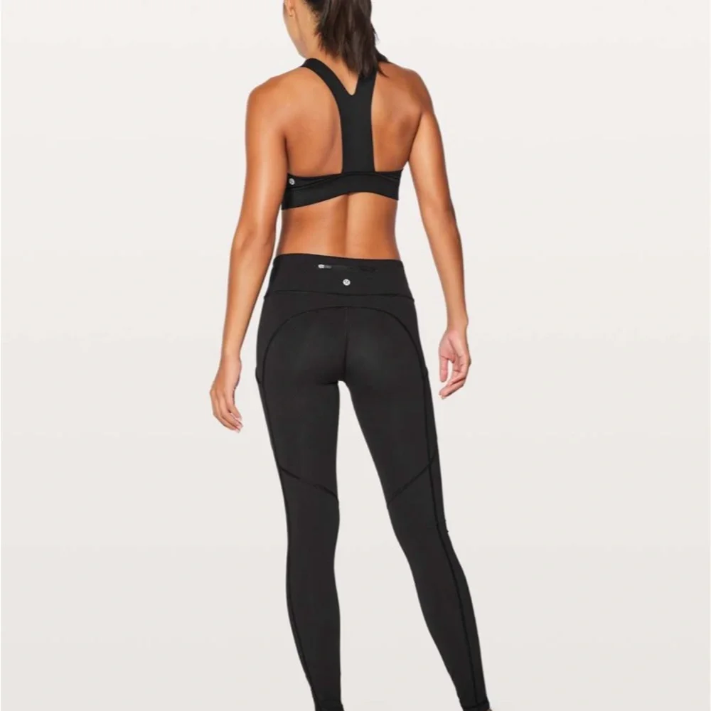 Lululemon Fast & Free Bra (Nulux) Black Namaste Spellout Size 6